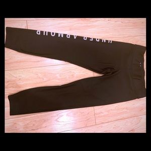 Under Armor women’s crop legging size medium